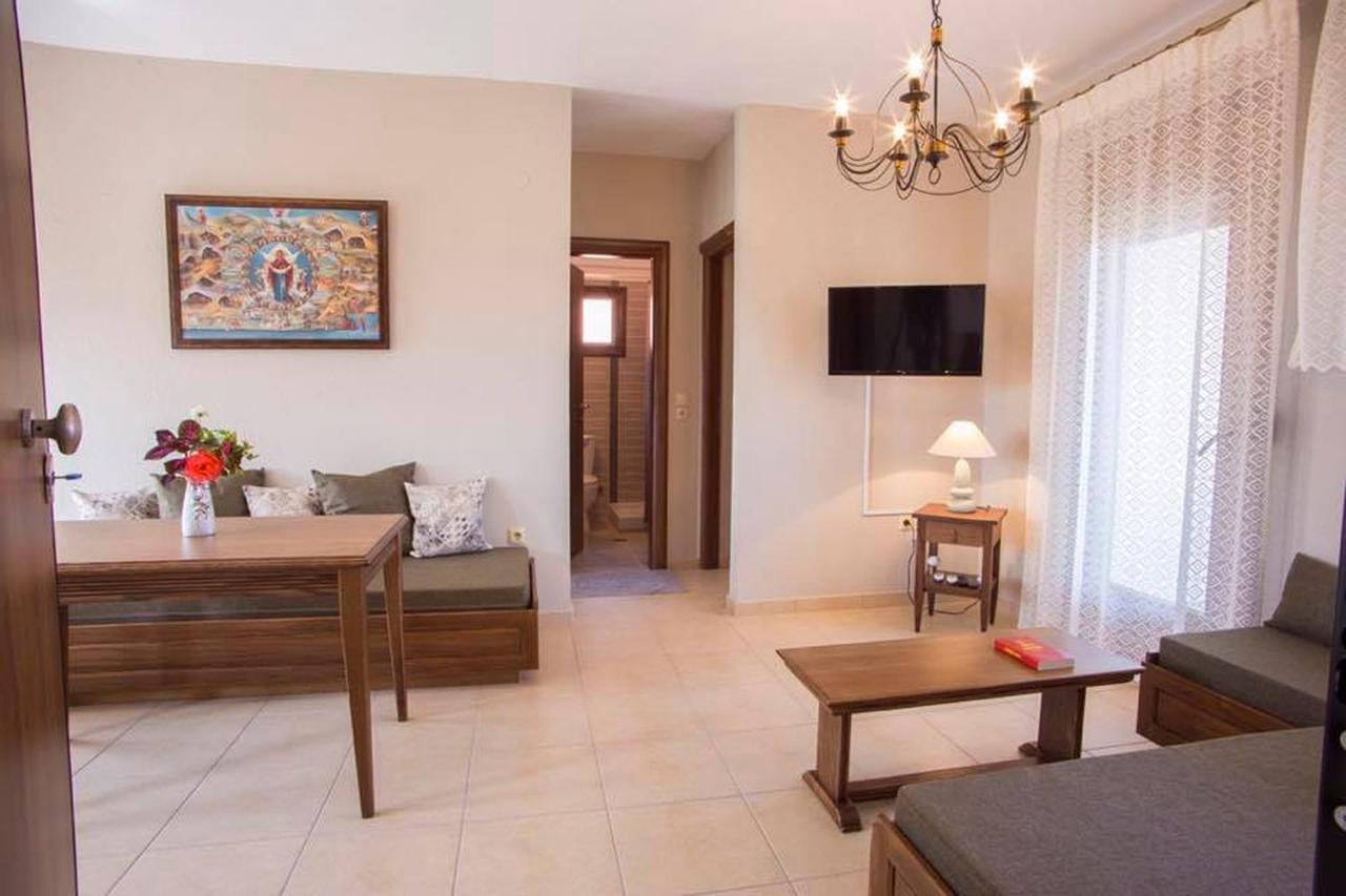 Nea Roda Apartments エクステリア 写真