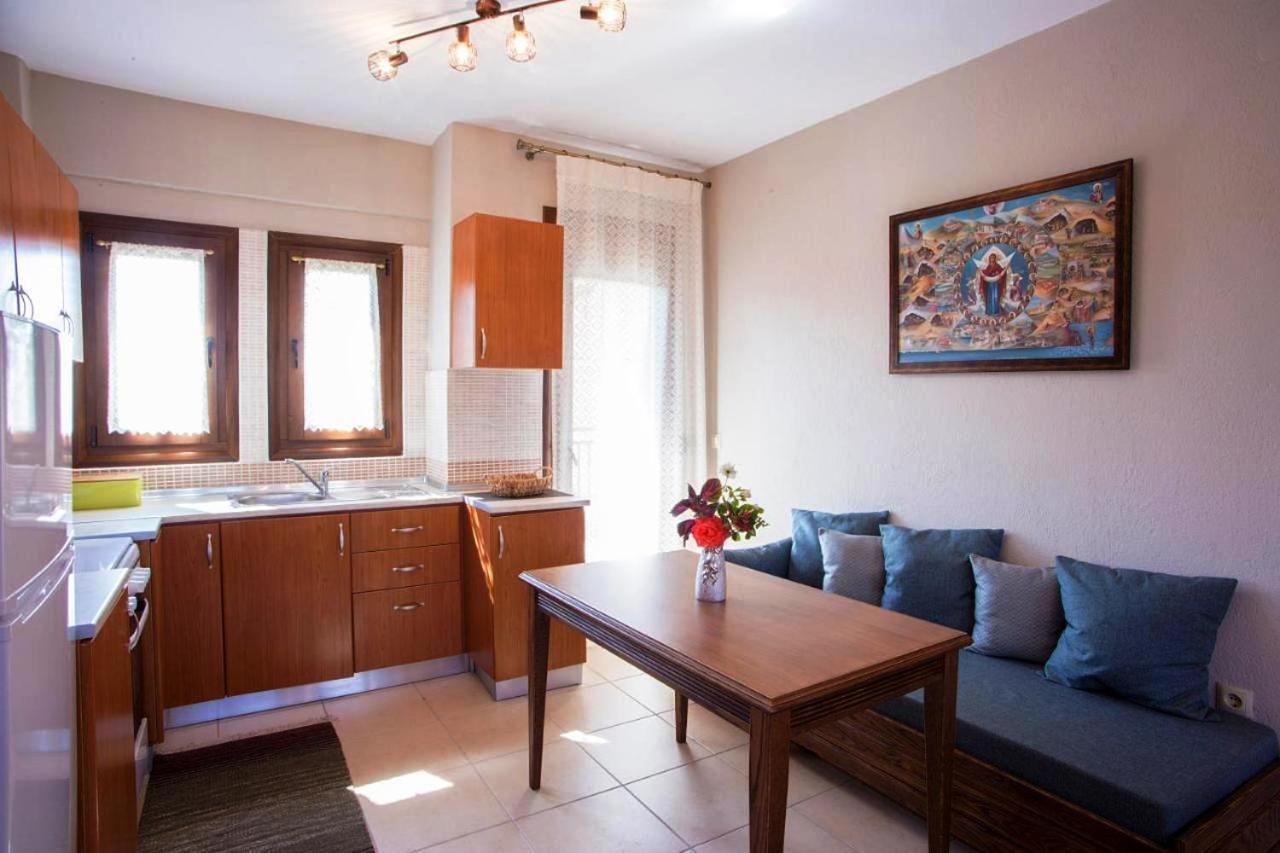 Nea Roda Apartments エクステリア 写真