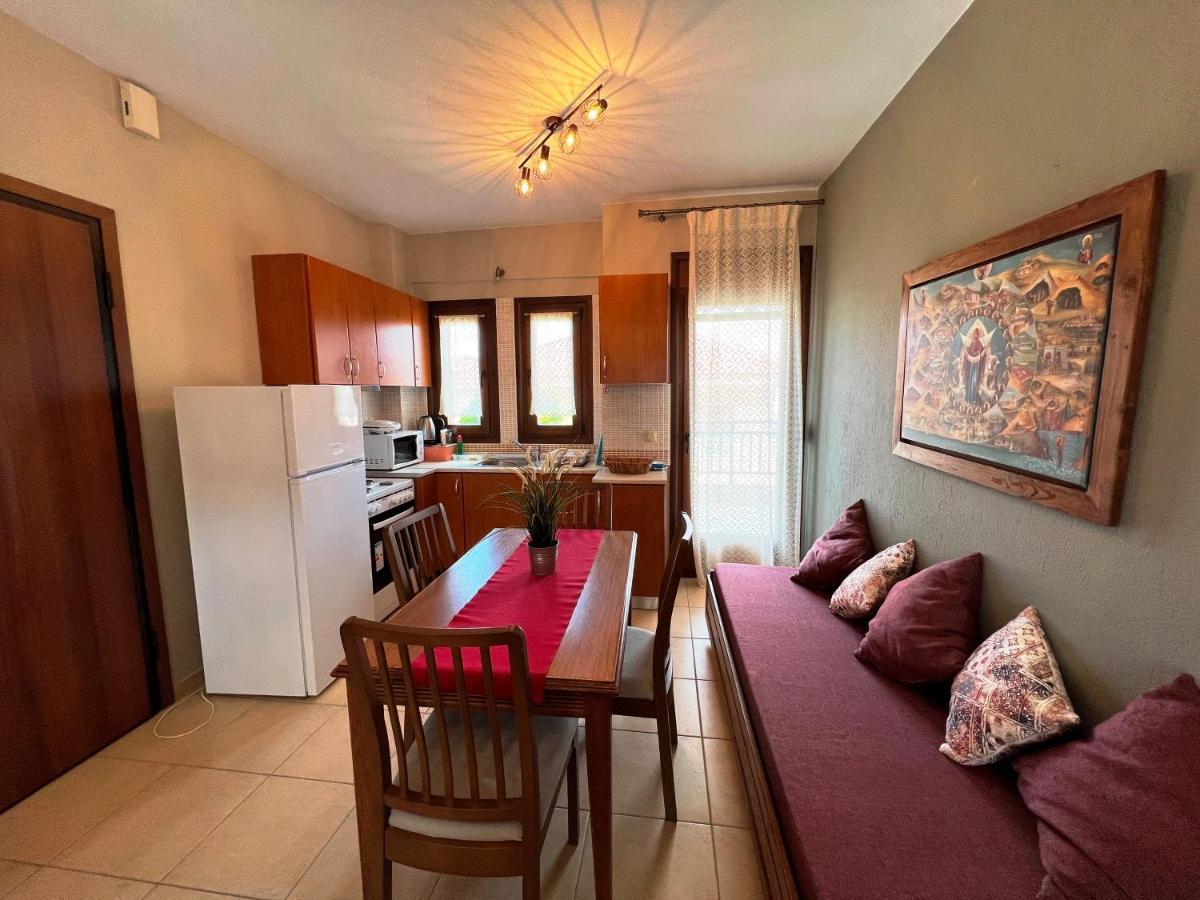 Nea Roda Apartments エクステリア 写真