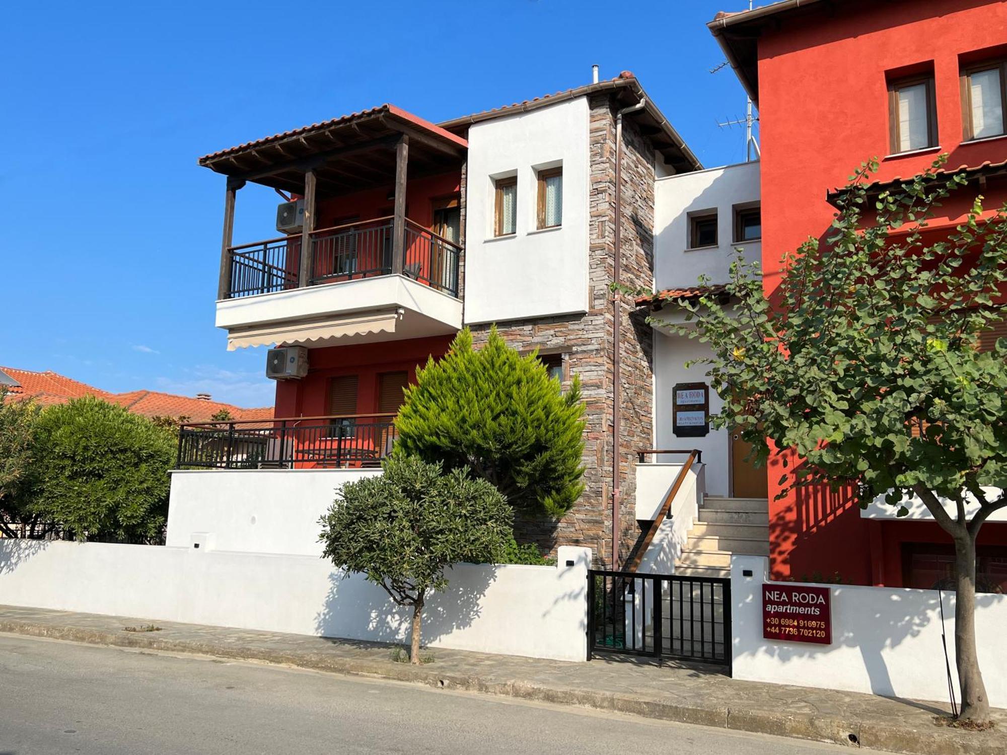 Nea Roda Apartments エクステリア 写真